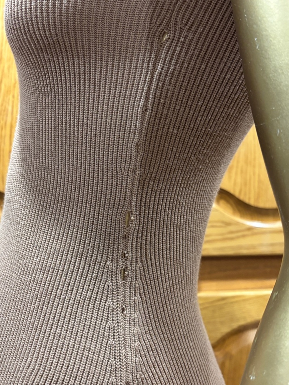 Wilfred Taupe Sleeveless Ribbed Turtleneck Midi Dress - Picture 4 of 11